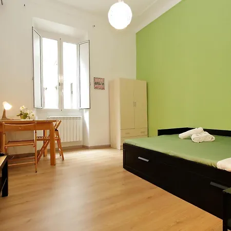 Lucky בית הארחה רומא