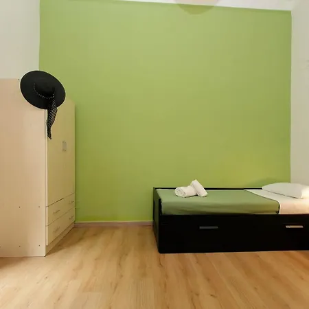 בית הארחה Lucky רומא