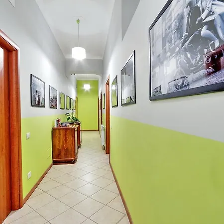 בית הארחה Lucky רומא