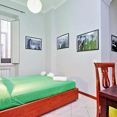 בית הארחה Lucky רומא