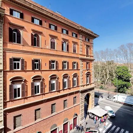 בית הארחה Lucky