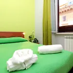 게스트하우스 Lucky 4*